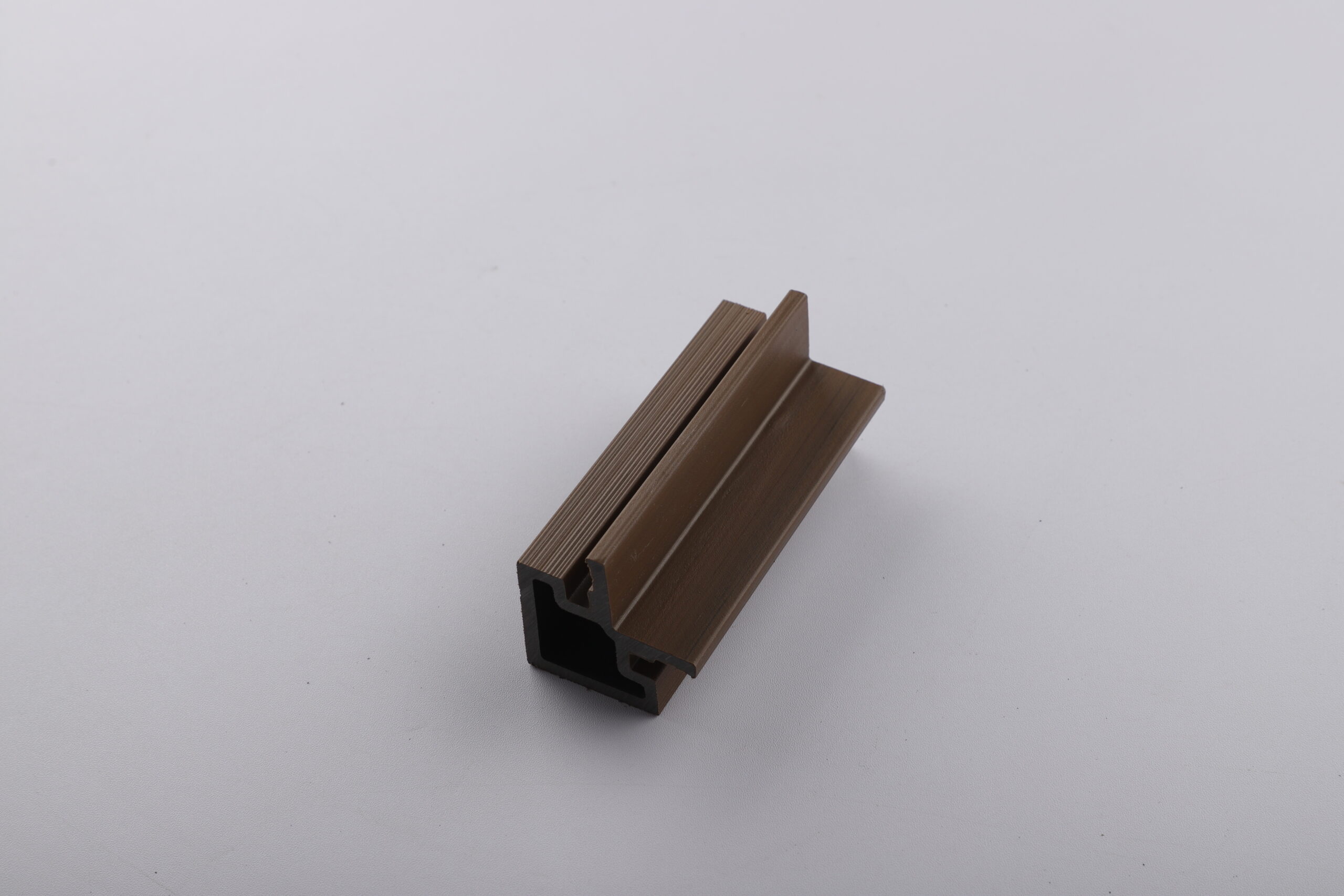 WPC corner moulding DSSG 56-26 4 WPC corner moulding DSSG 56-26 - Image 4