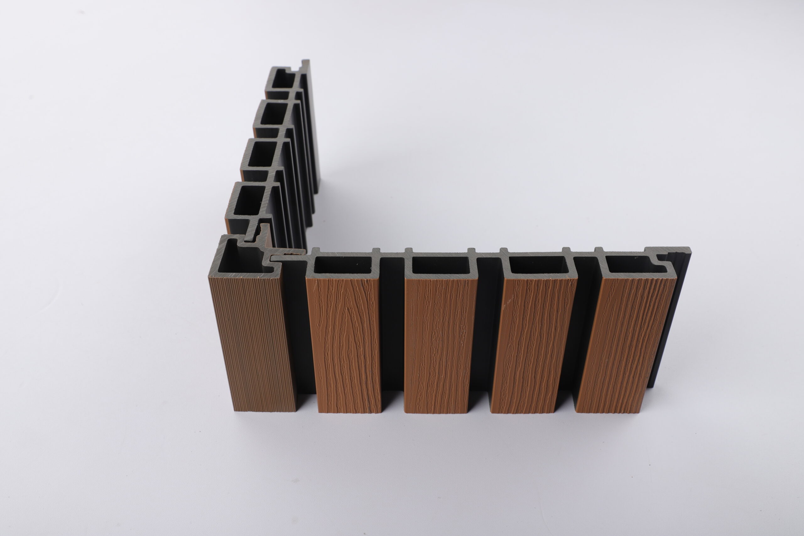 WPC corner moulding DSSG 56-26 2 WPC corner moulding DSSG 56-26 - Image 2